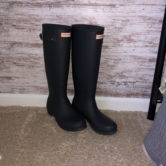 Hunter Grey Matte Boot - Picture 2 of 6